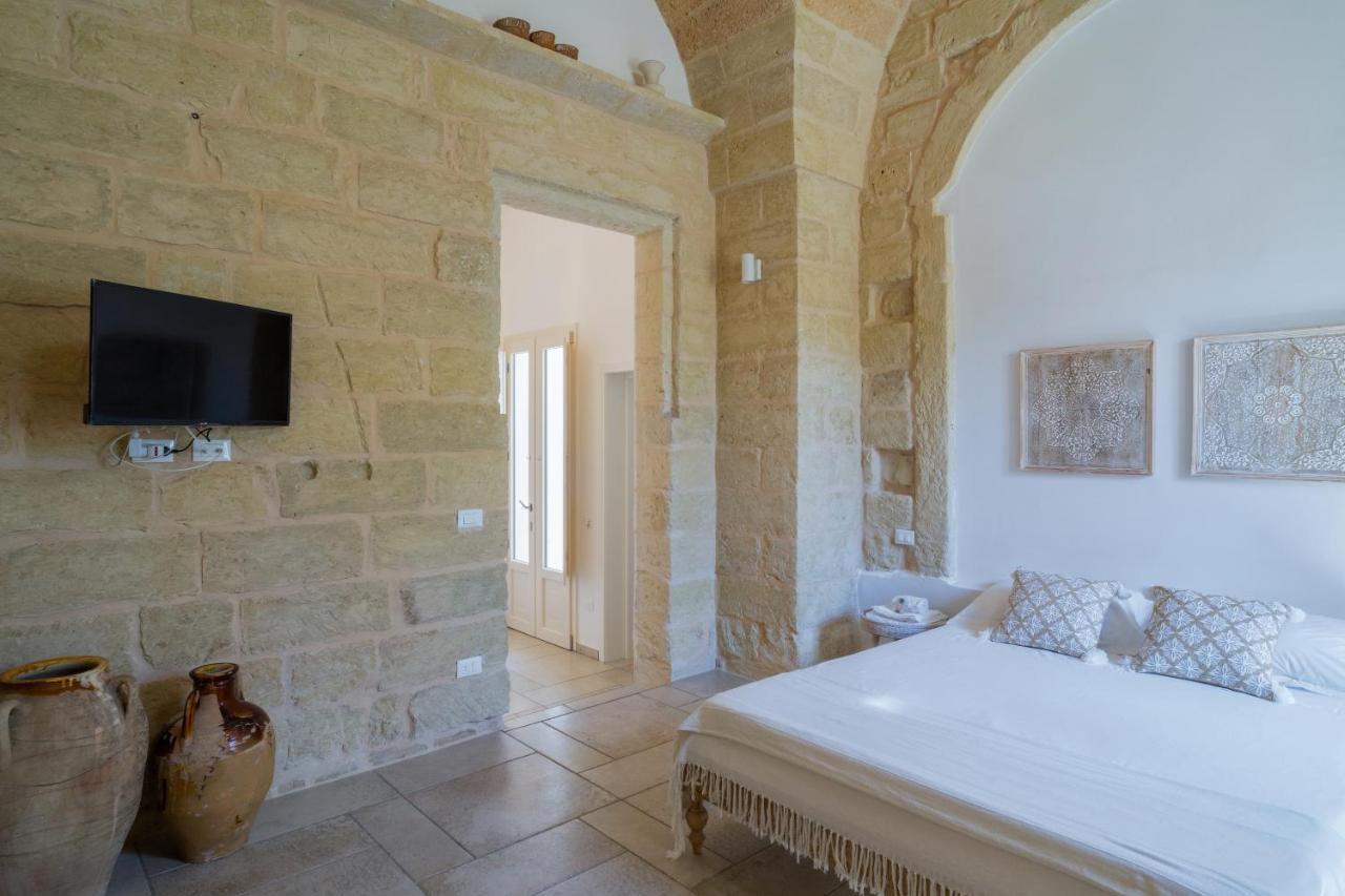 Li Perrini Boutique B&B Acquarica Esterno foto