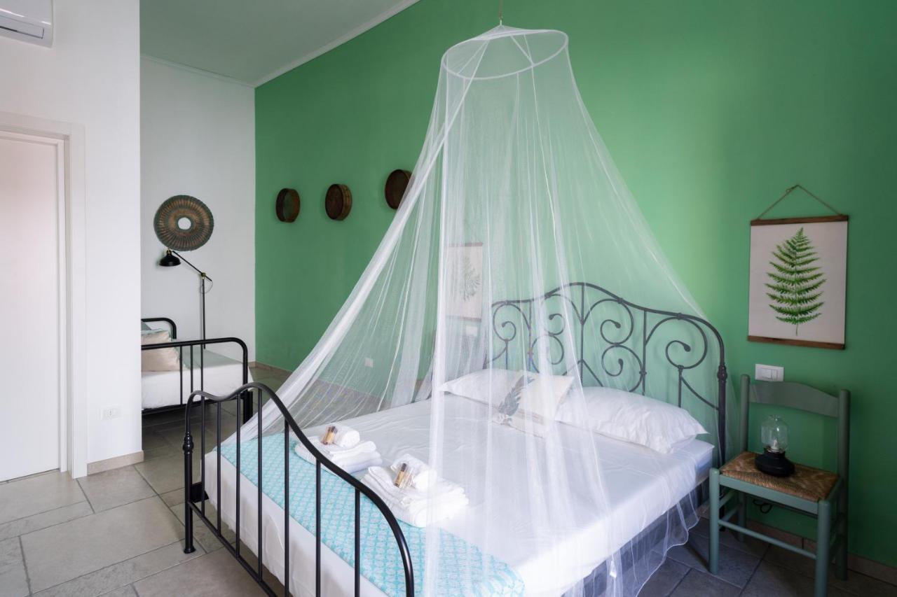 Li Perrini Boutique B&B Acquarica Esterno foto