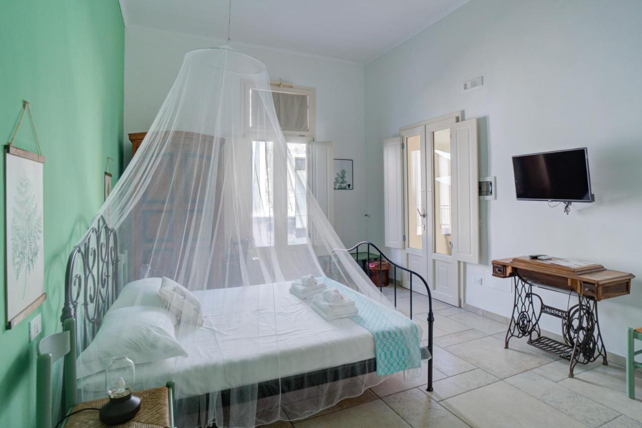 Li Perrini Boutique B&B Acquarica Esterno foto
